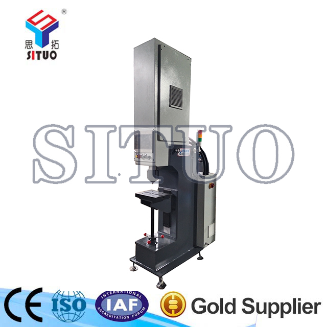 伺服徑向旋鉚機